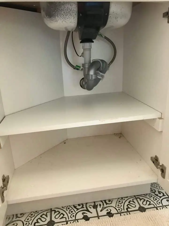 Shelf under sink