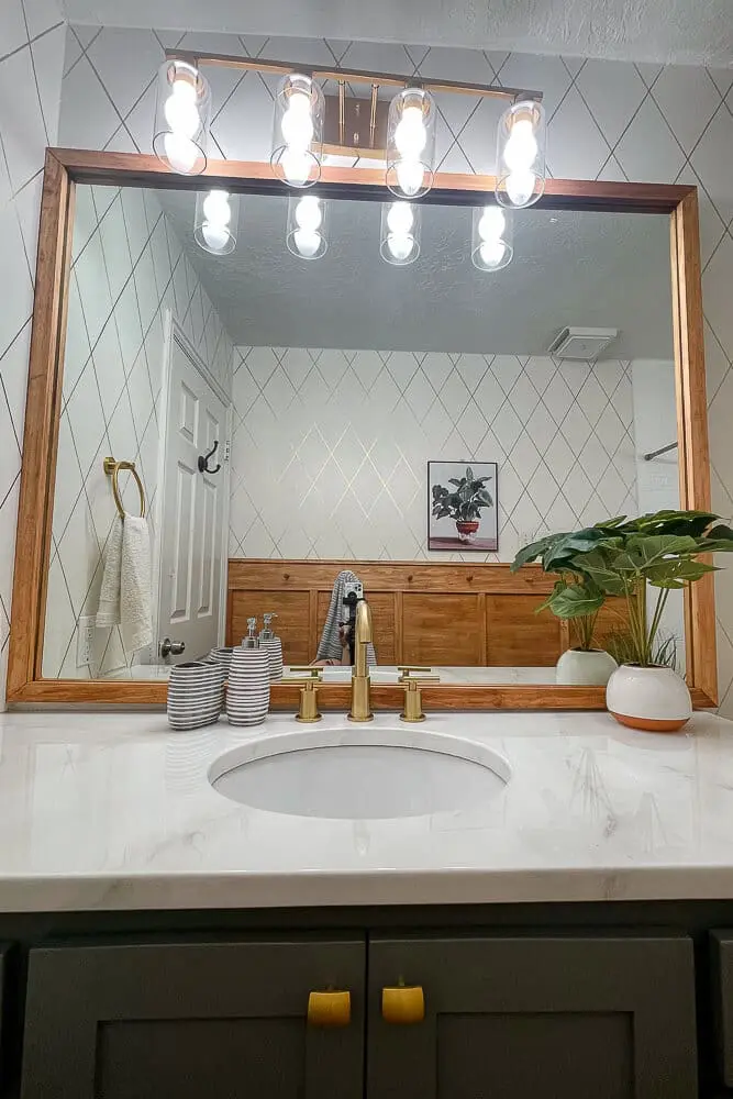 DIY Sharpie Wallpaper