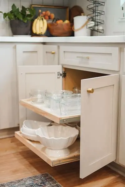 pull out kitchen shelves
