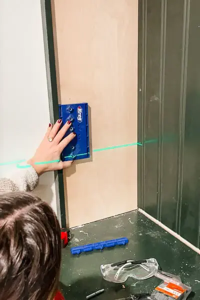 adding adjustable shelving using a kreg jig