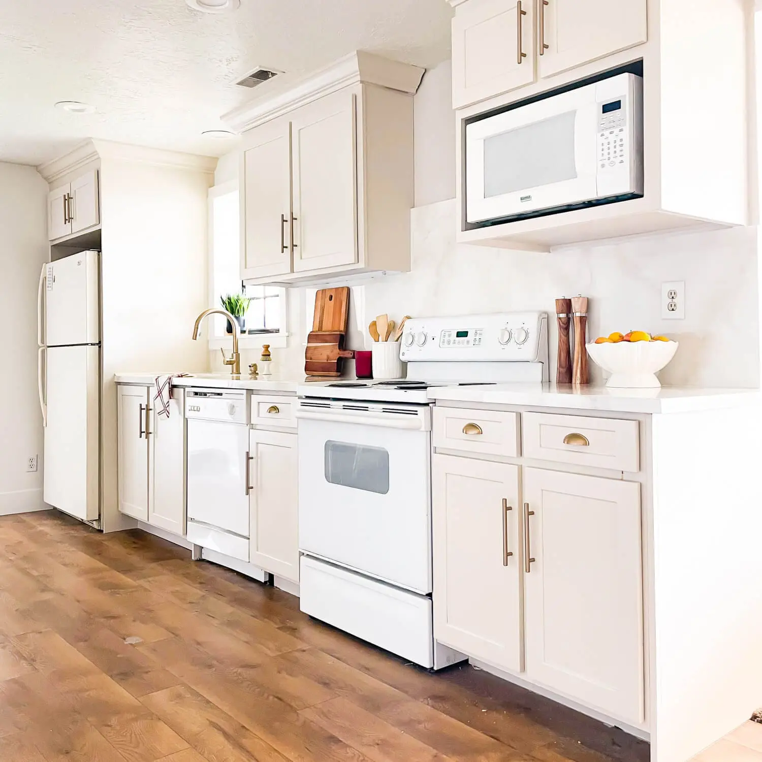 DIY Kitchen remodel with painted cabinets