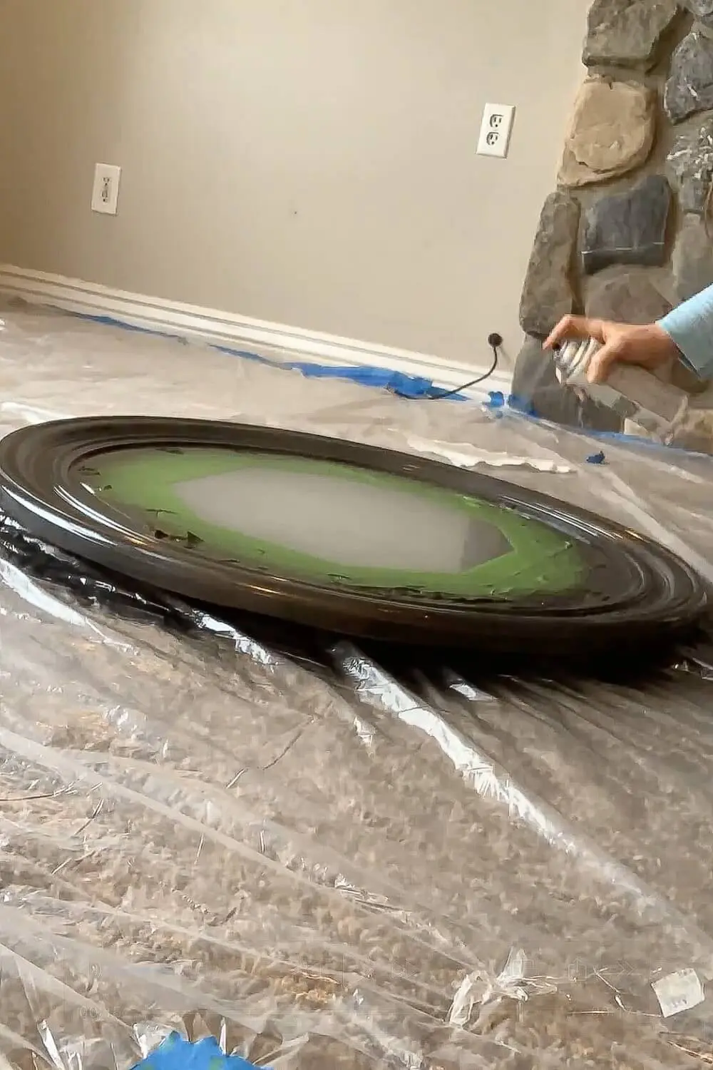 Spray painting mirror frame black base coat