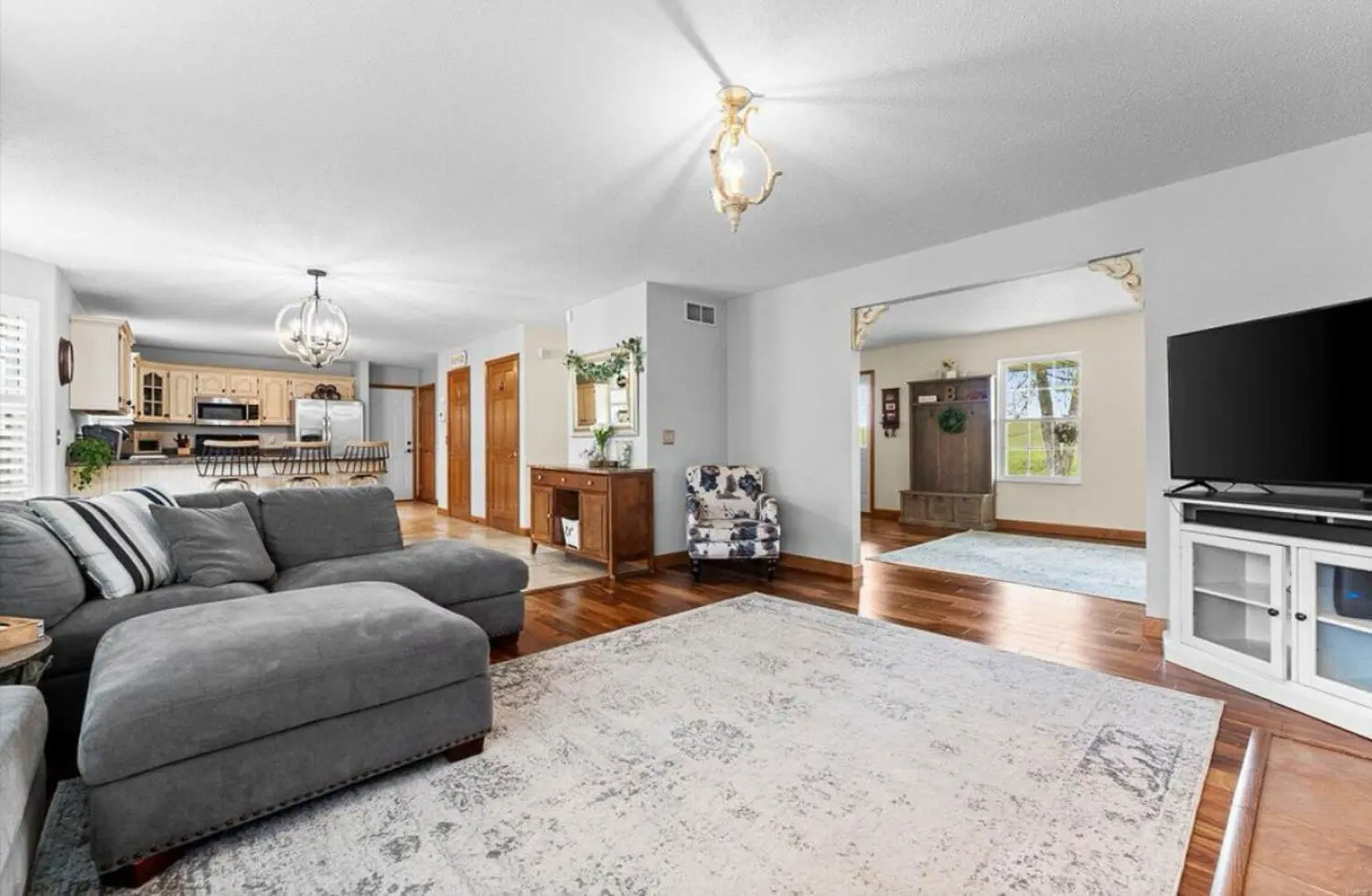 Wide shot of the open concept first floor space.