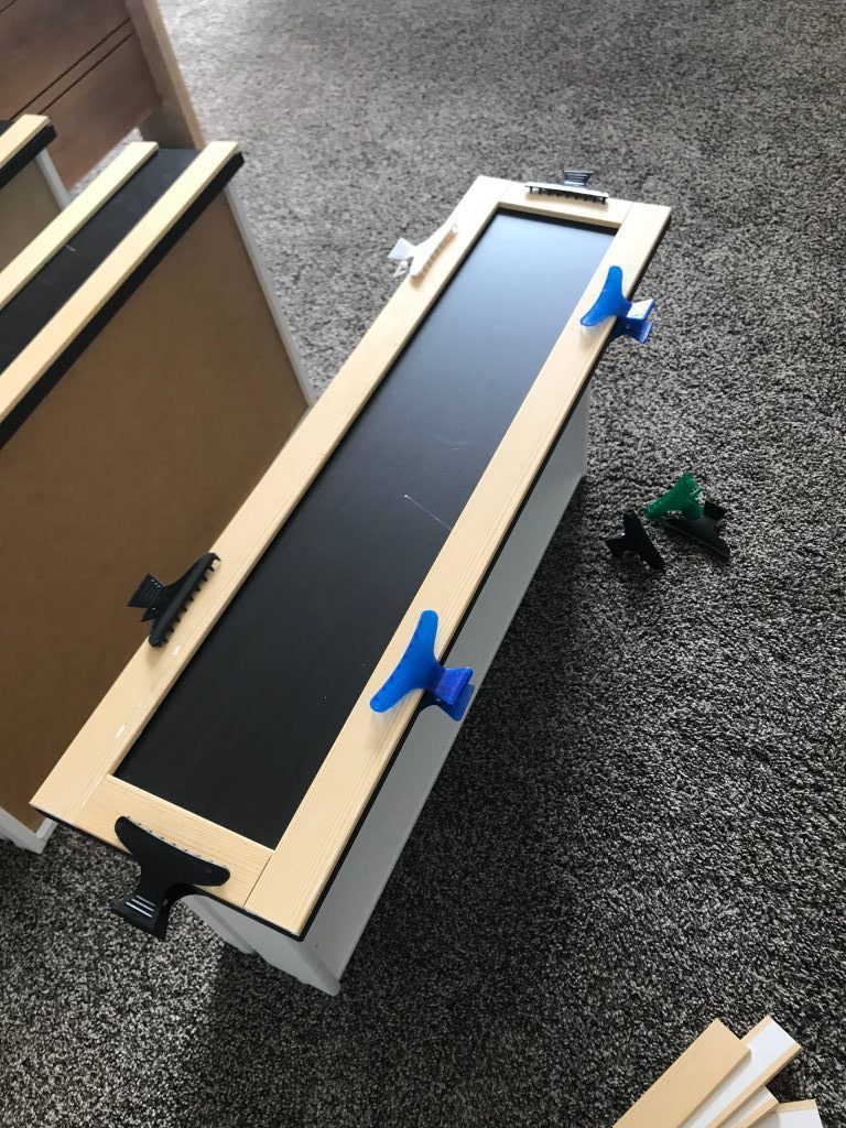Drawer with hair clamps