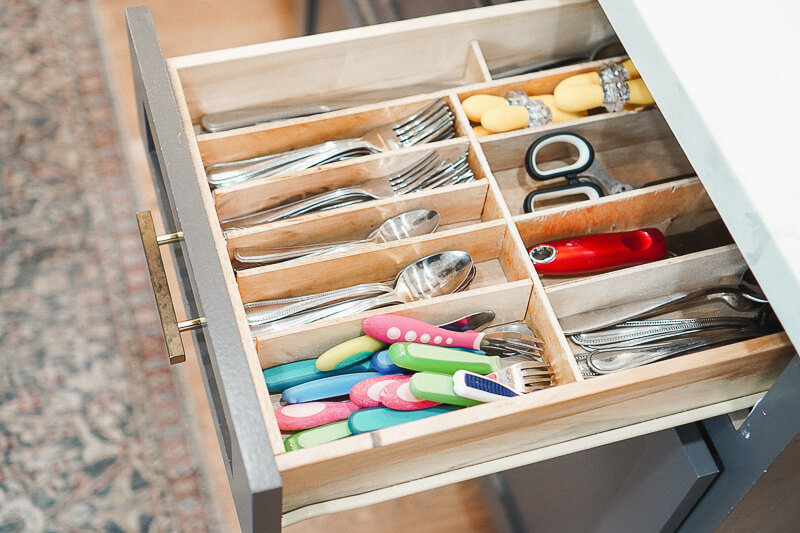 How to build a silverware drawer organizer