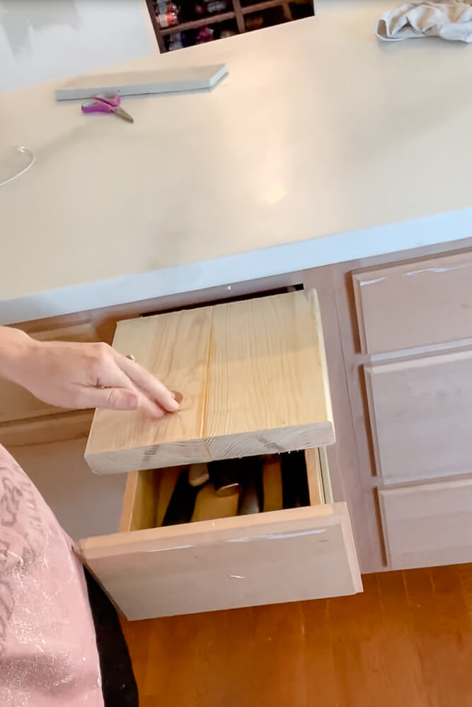 Measuring wood for a drawer