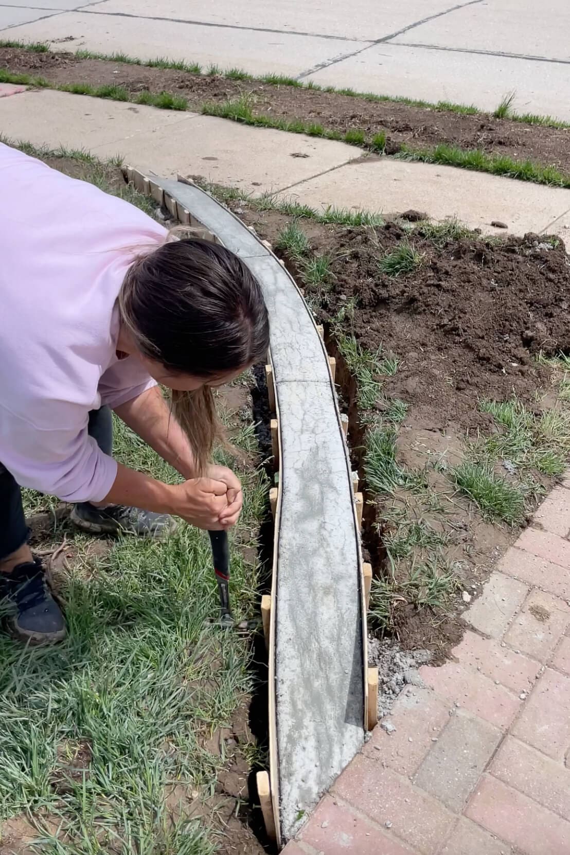DIY Concrete Curbing in Your Yard | Crystel Montenegro Home, image size:1108x1662