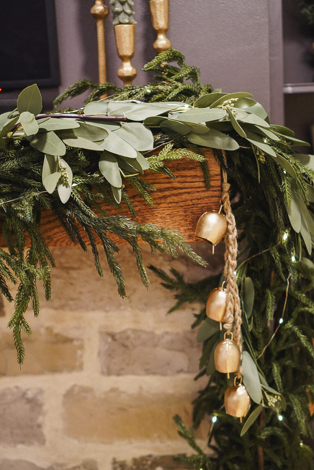 The best and most realistic-looking pine garland.