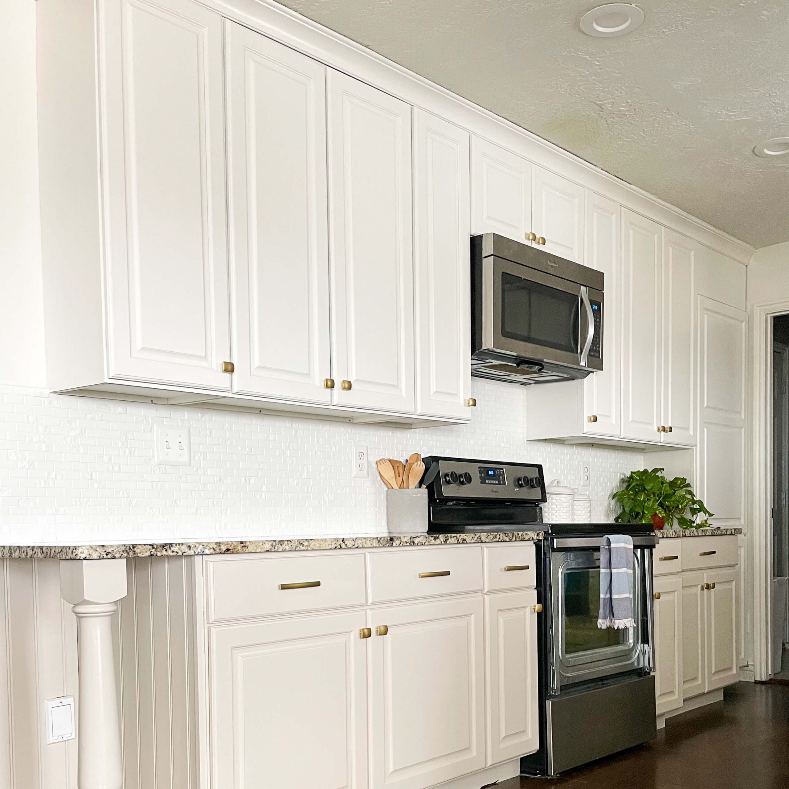 The best kitchen cabinet paint.