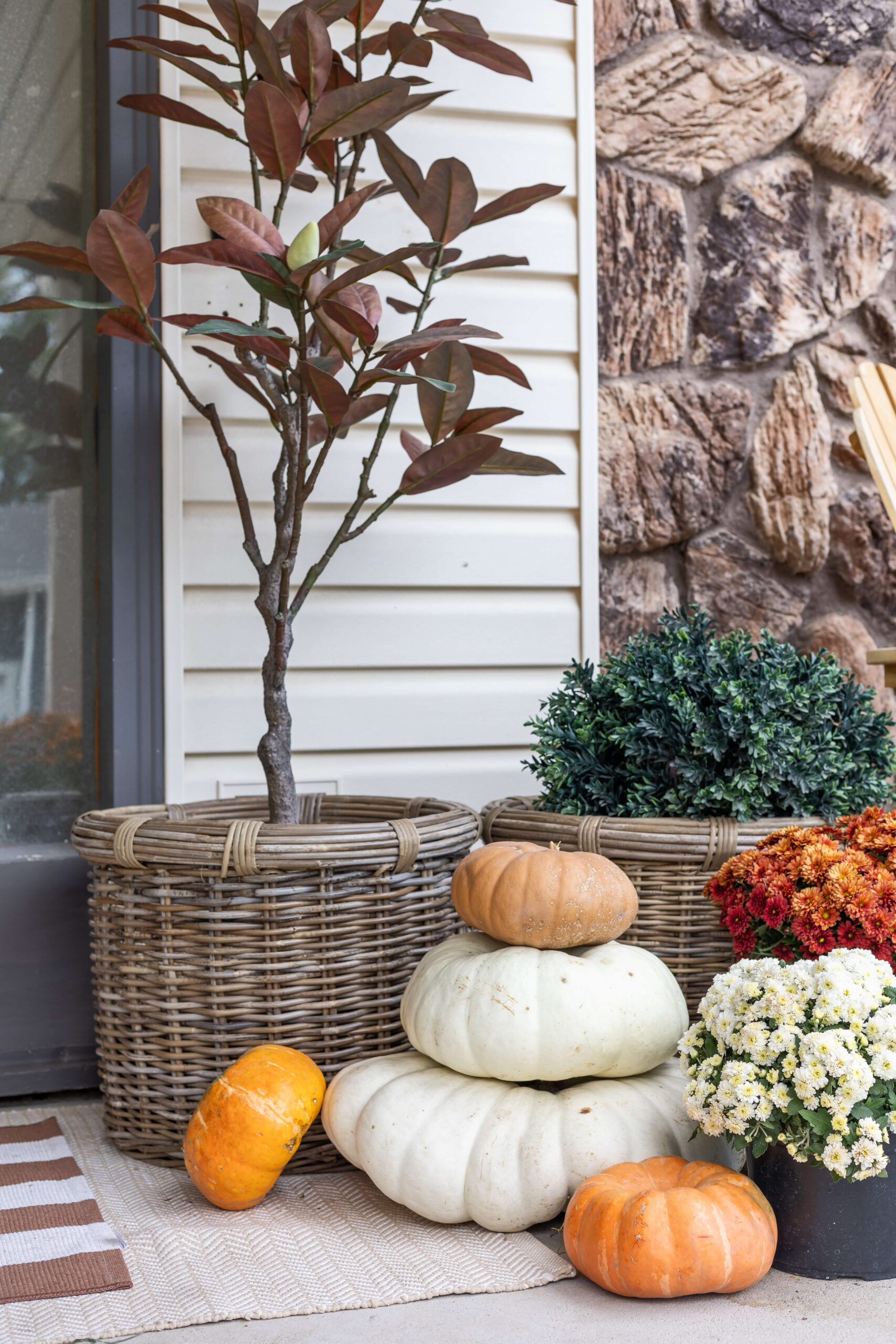 My fall front porch decor. 