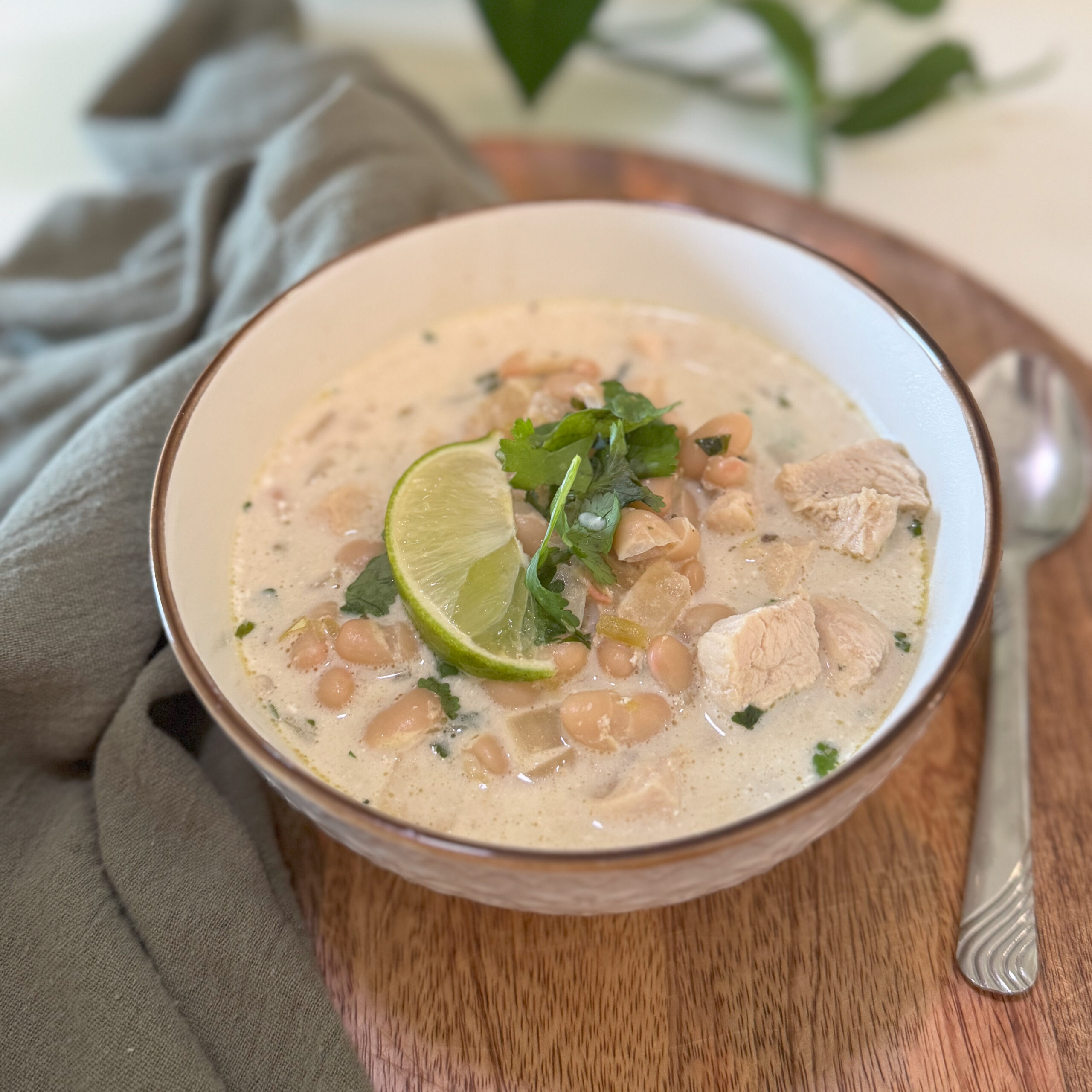 Yummy white chicken chili recipe.