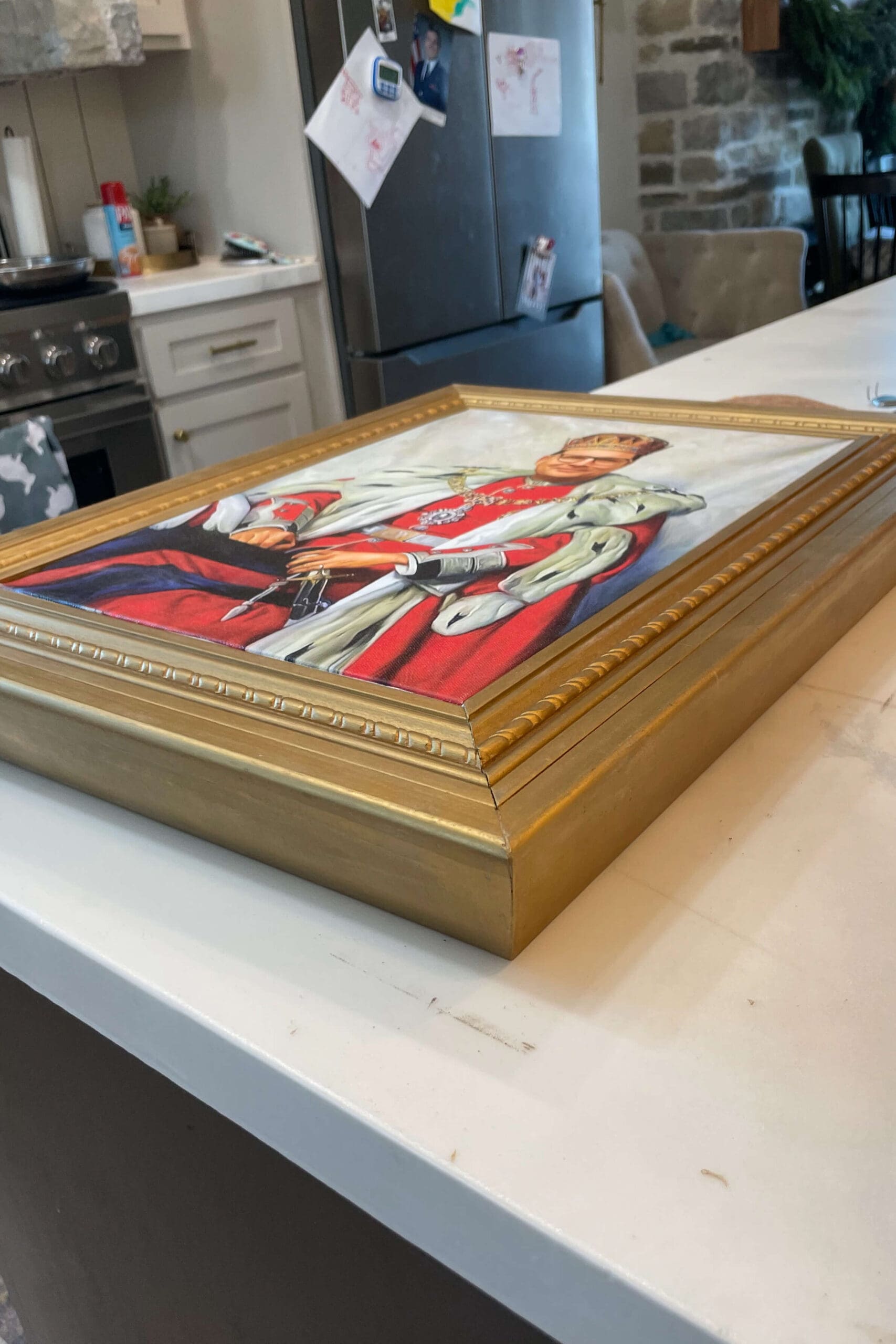 Side view of the custom gold DIY picture frame built for a Father's Day canvas gift.